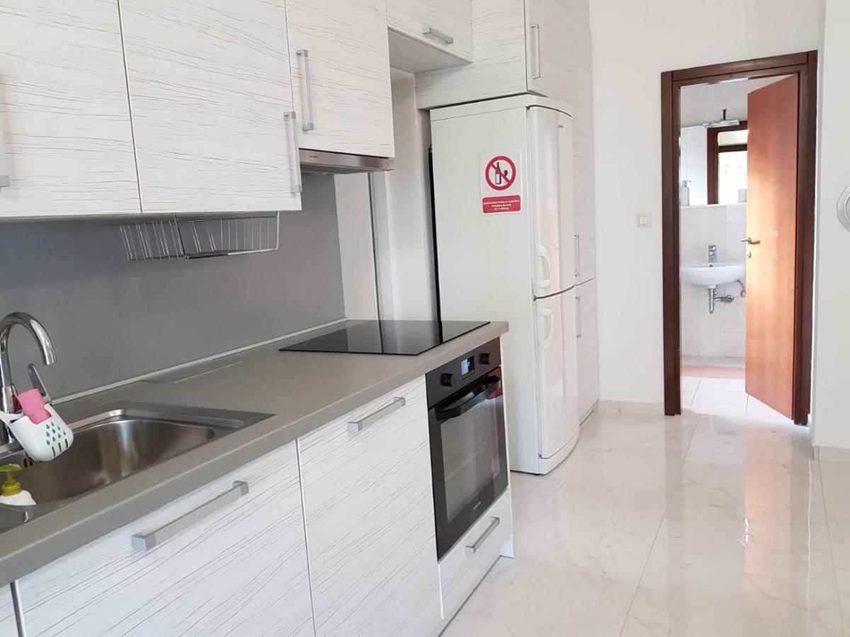 Relax Zone III Apartment Malinska Exterior photo