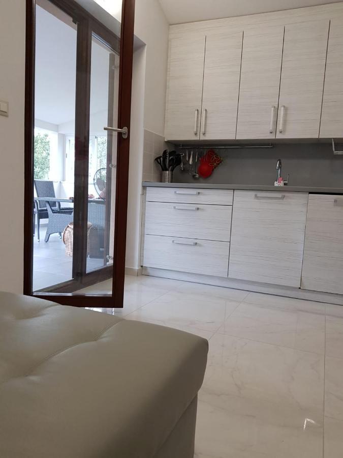 Relax Zone III Apartment Malinska Exterior photo