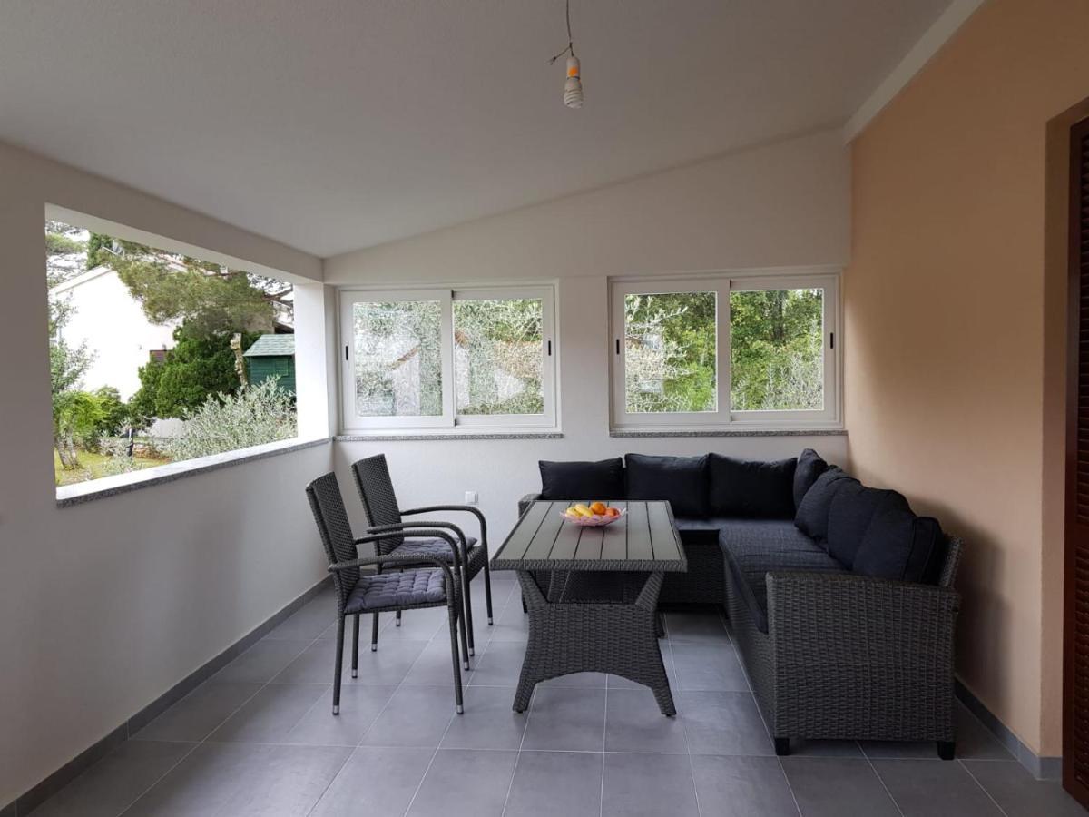 Relax Zone III Apartment Malinska Exterior photo